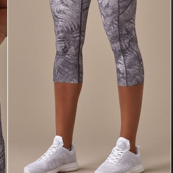 Lululemon Fast & Free Crop 19" Kindred Spirit Alpine White Multi Tight Size 8 - Picture 13 of 15